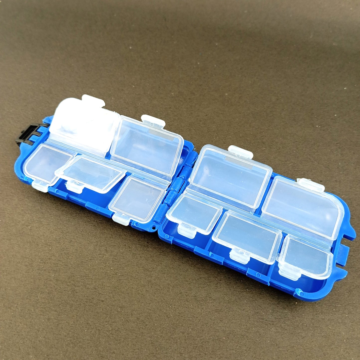 Compact Multi Compartment Fishing Hook Box