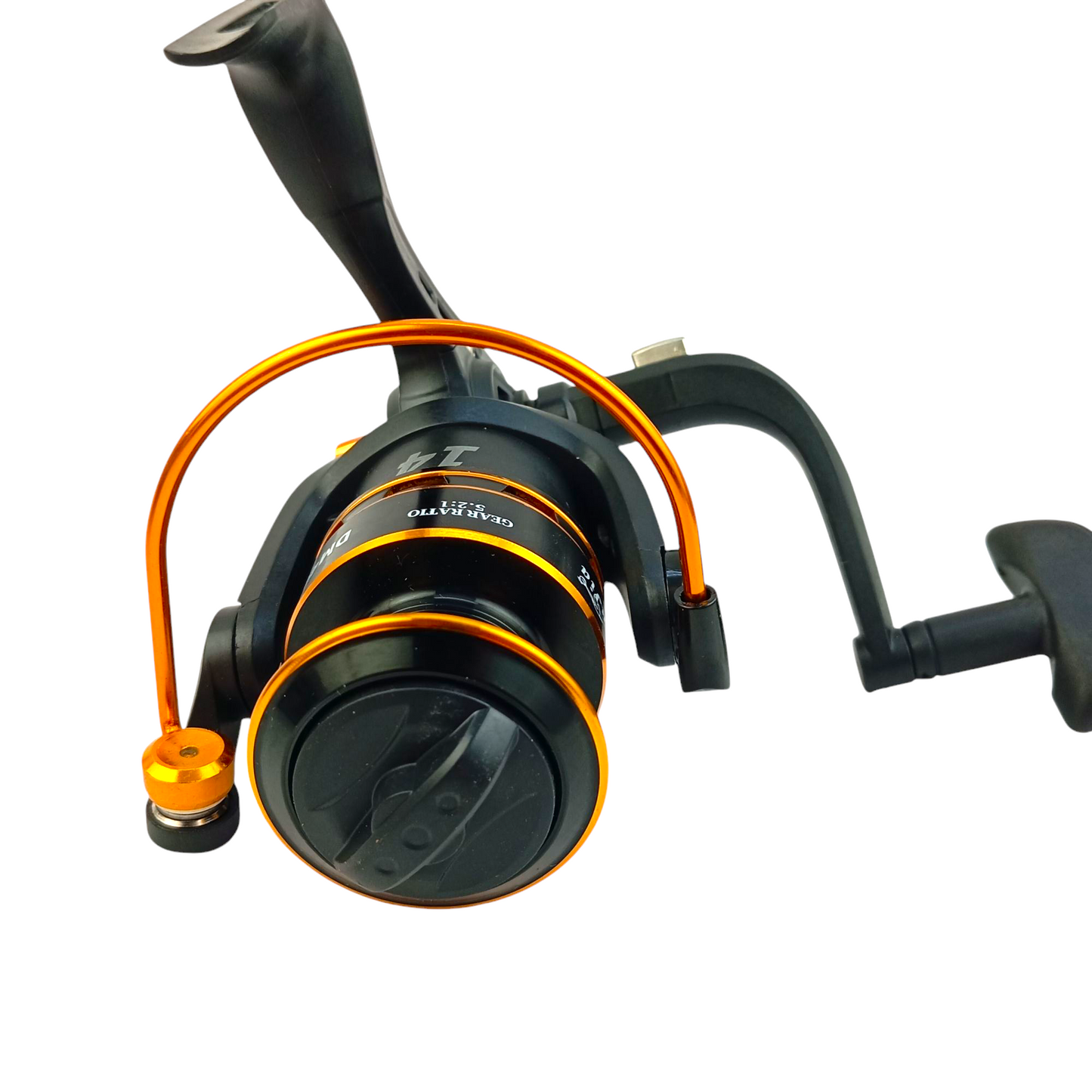DM 4000-5000 Spinning Fishing Reel Close Up Image