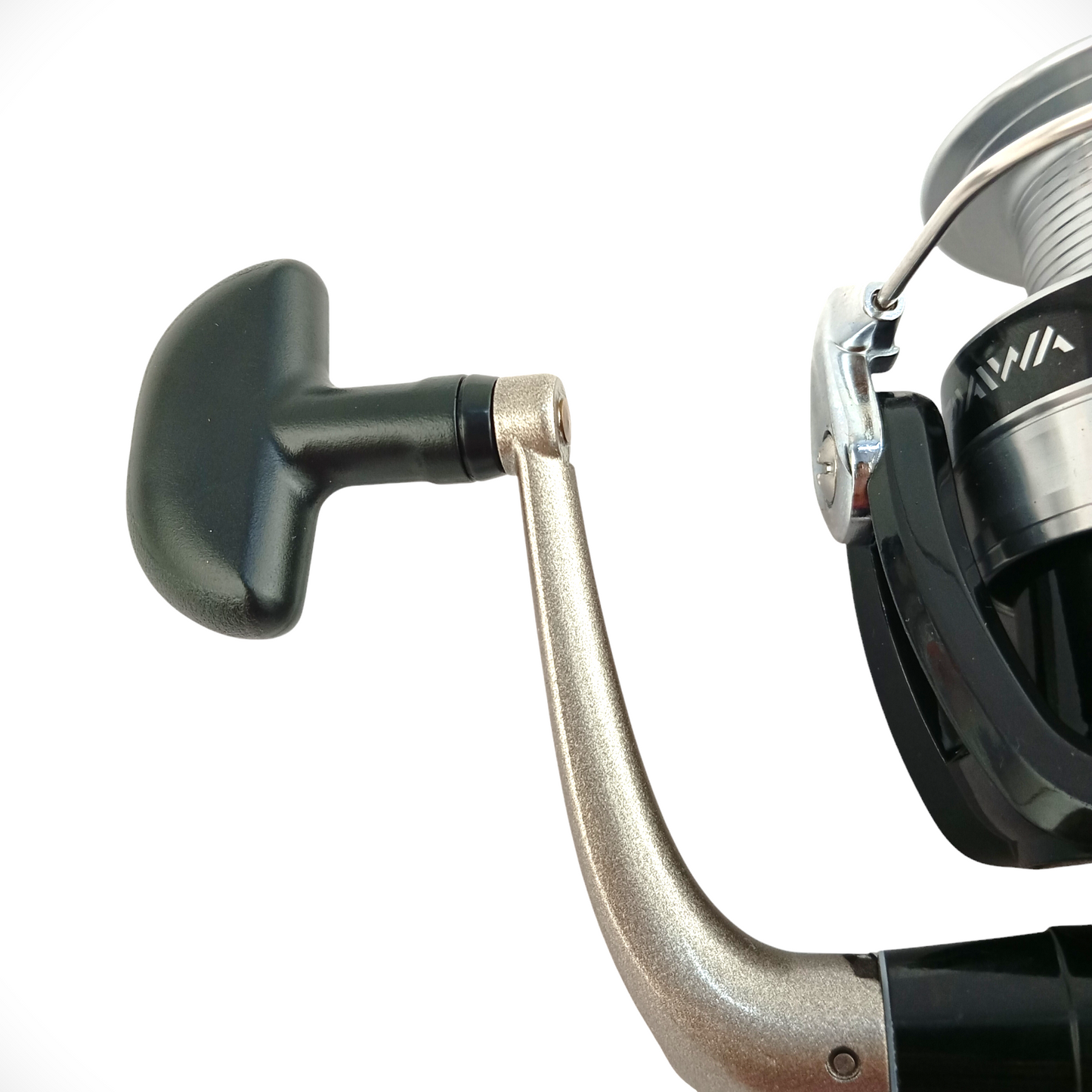 Daiwa DF 4000 A Spinning Fishing Reel Full View Close Up Image