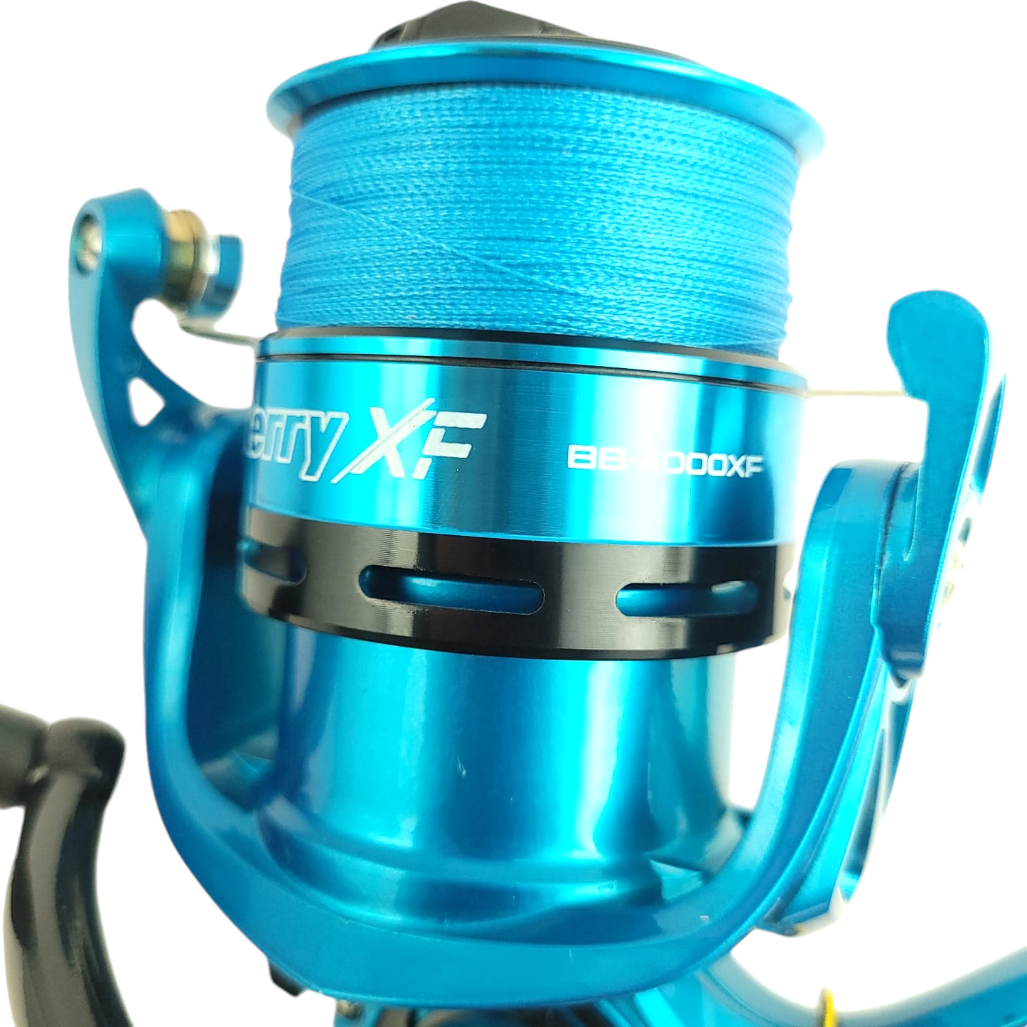 Pioneer Black Berry BB-4000XF-BB-6000XF Spinning Fishing Reel WIith Braid Line Close Up Image