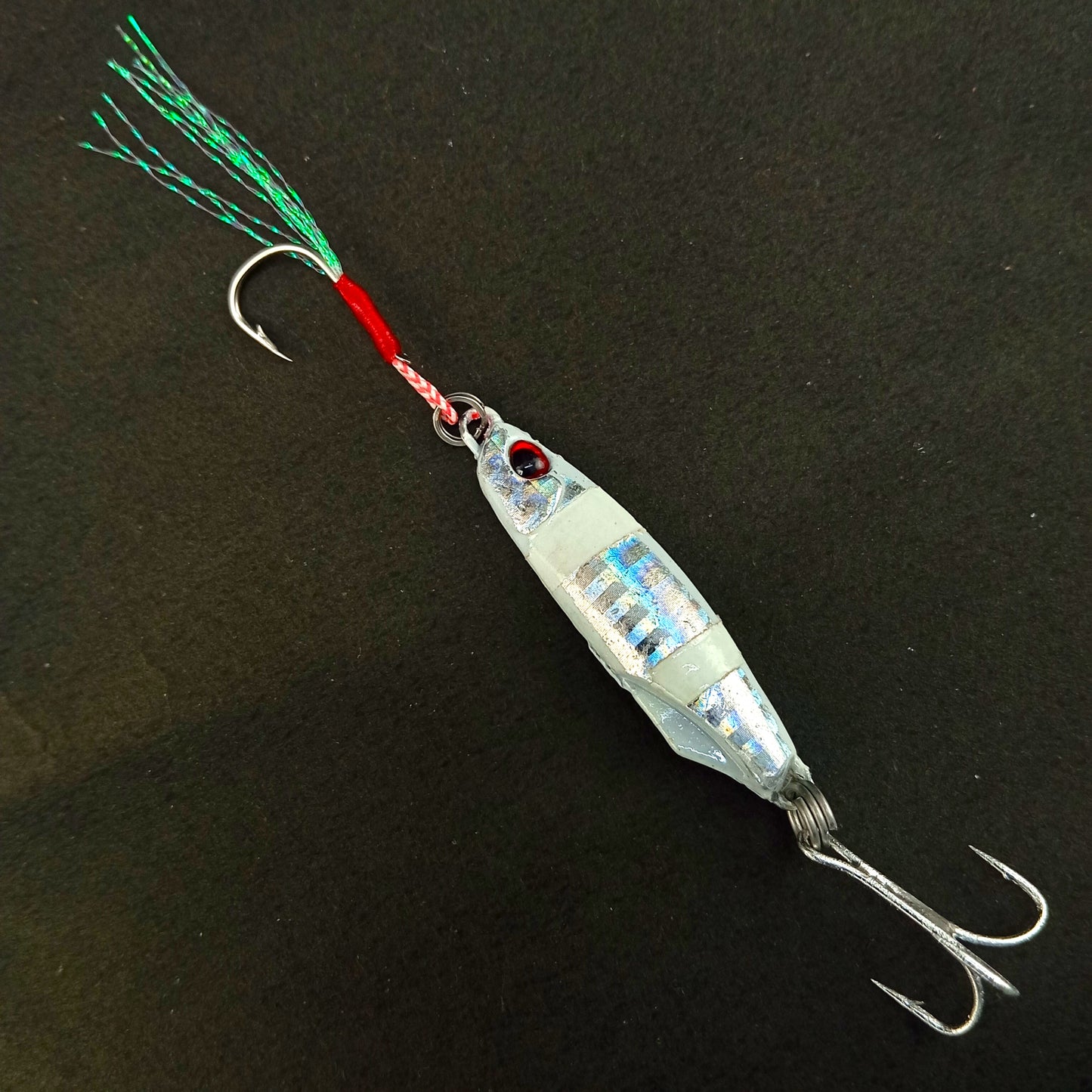 Pushpa Jigs Lure with Single Assist and Treble Hooks | 20gms