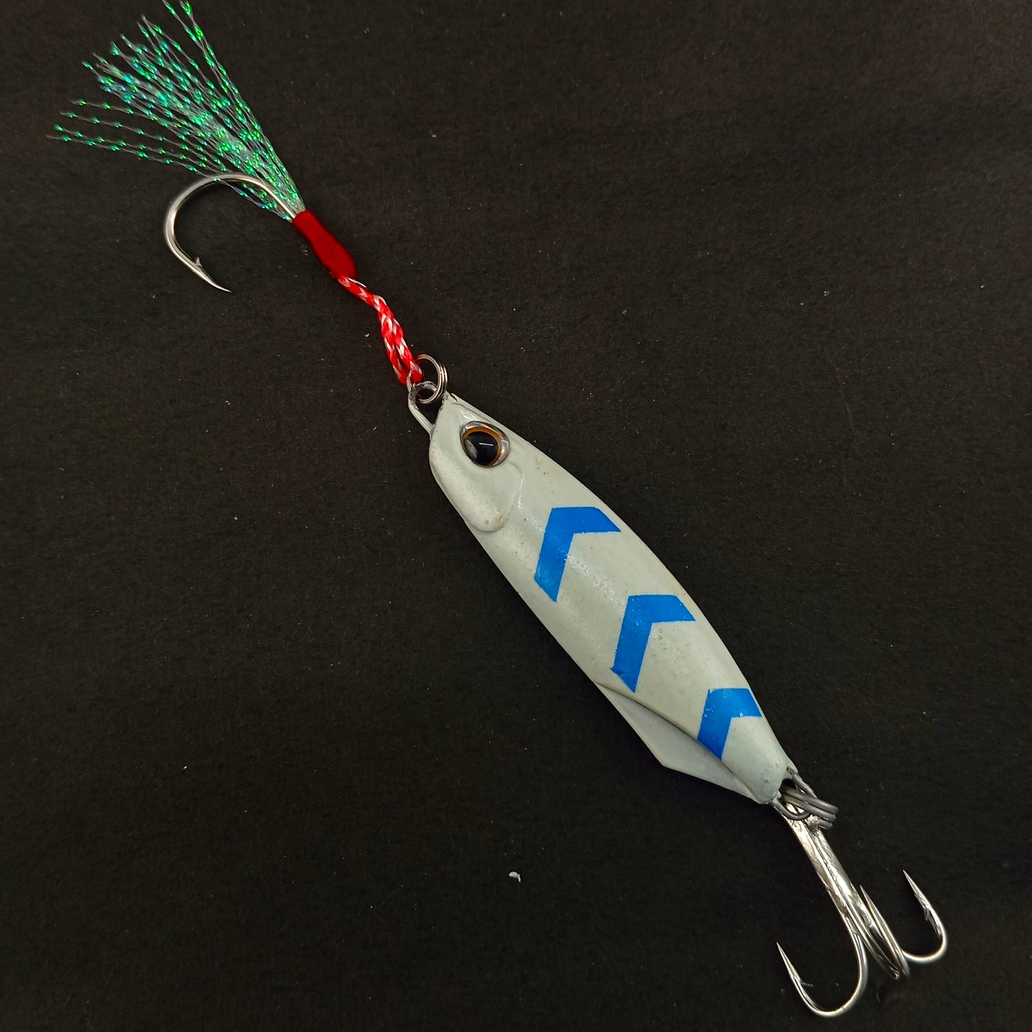Pushpa Jigs Lure with Single Assist and Treble Hooks |40gms