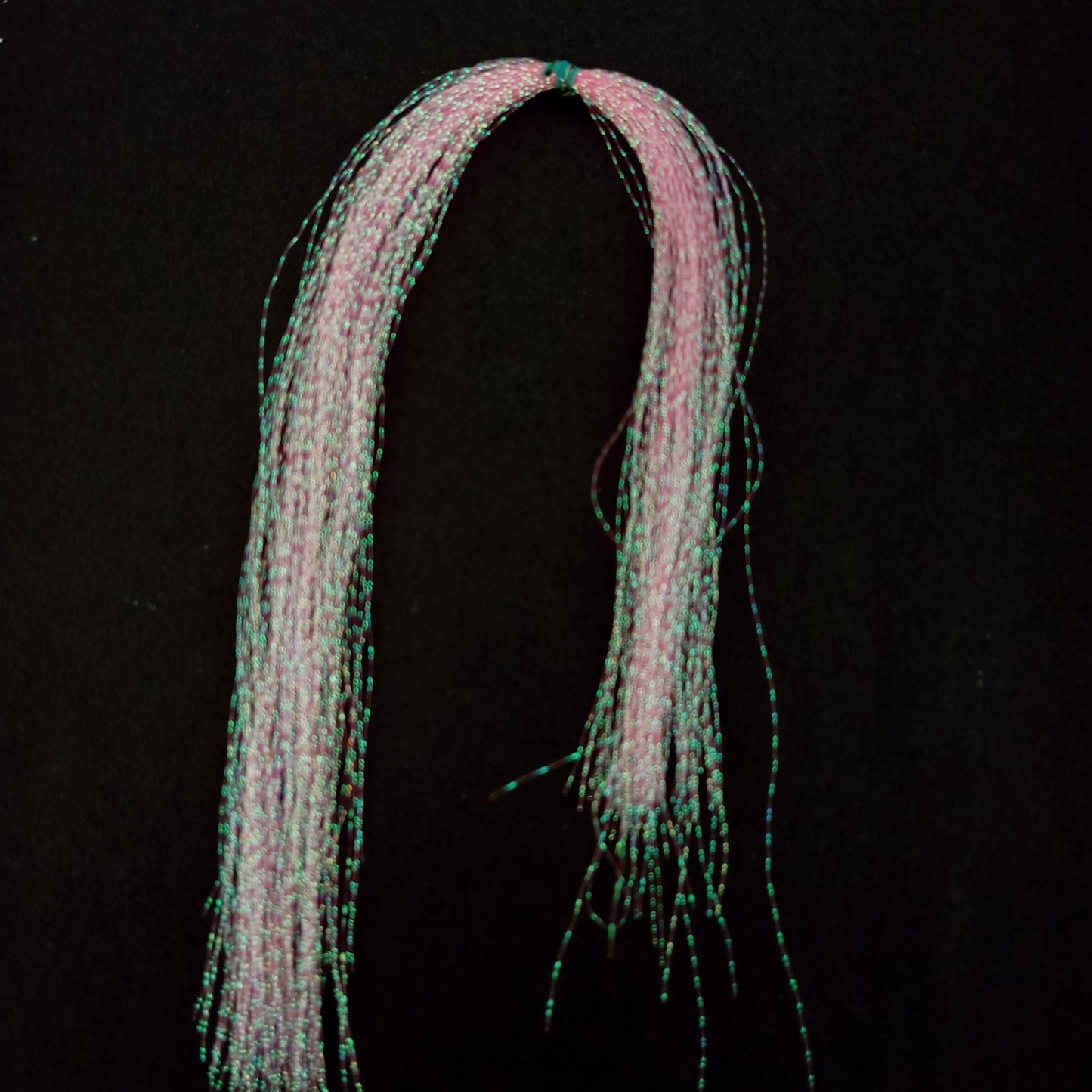 Sabiki_Teaser_Pink_Green_Close_Up_Image