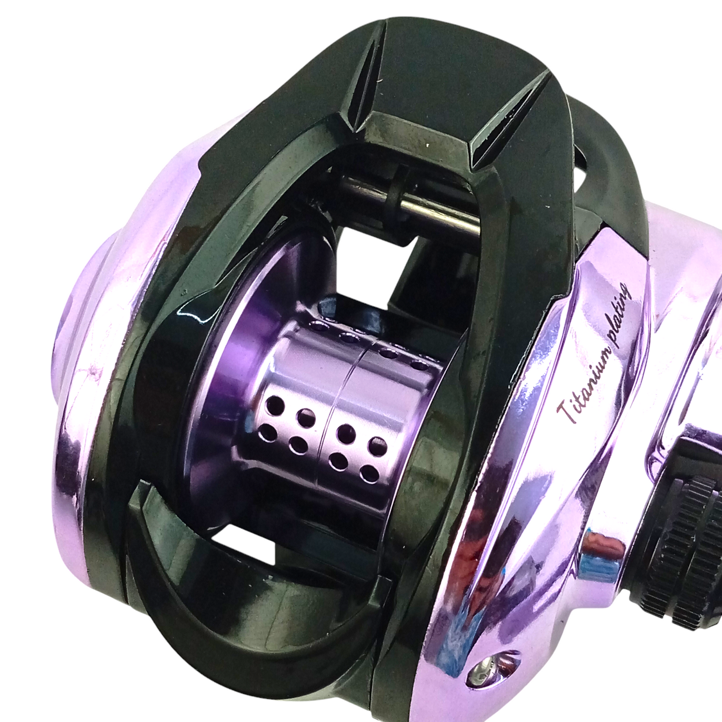 T P Baitcasting Fishing Reel Full Close Up Handle Image
