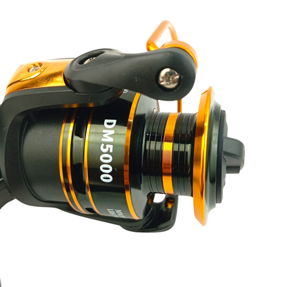 DM 4000-5000 Spinning Fishing Reel Close Up Image