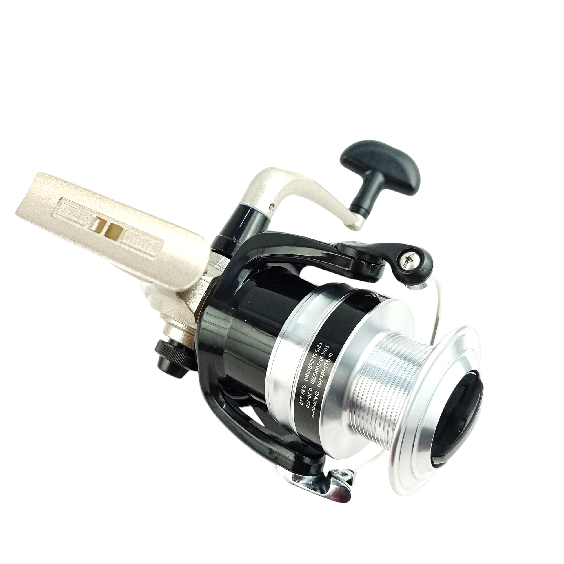 Daiwa DF 4000 A Spinning Fishing Reel Full View Close Up Image