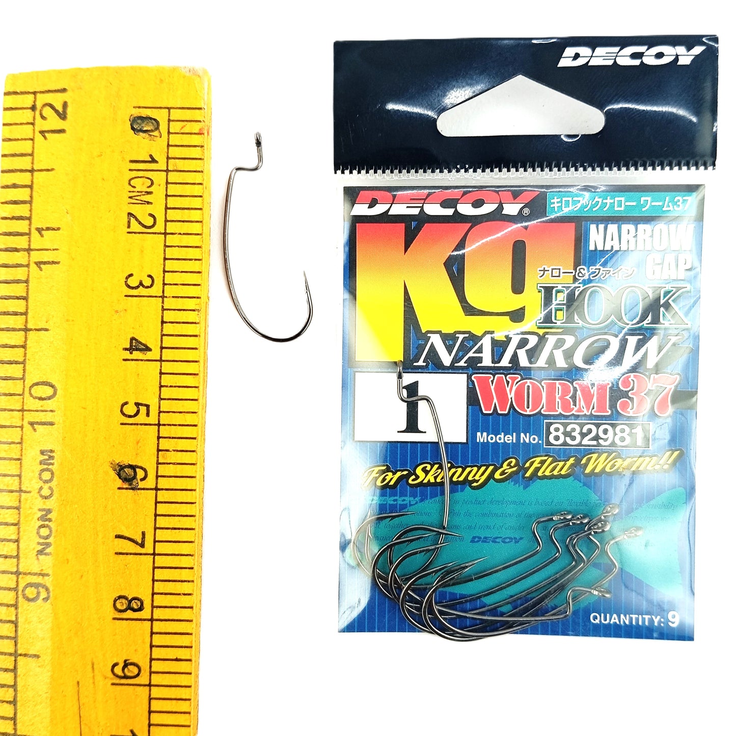 Decoy Worm-37 KG Hook Narrow Size 1 Close up Image