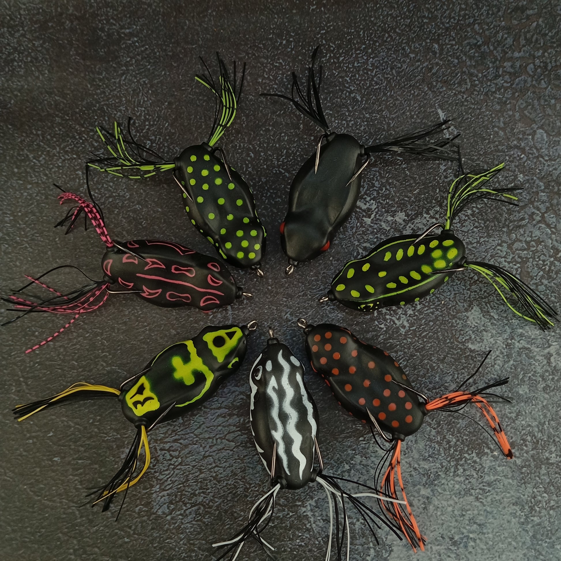 black frog fishing lure Snag Proof Zoo Kick Purple Burst Available in both standard and popping models. Jackall Kaera Frog | Hollow