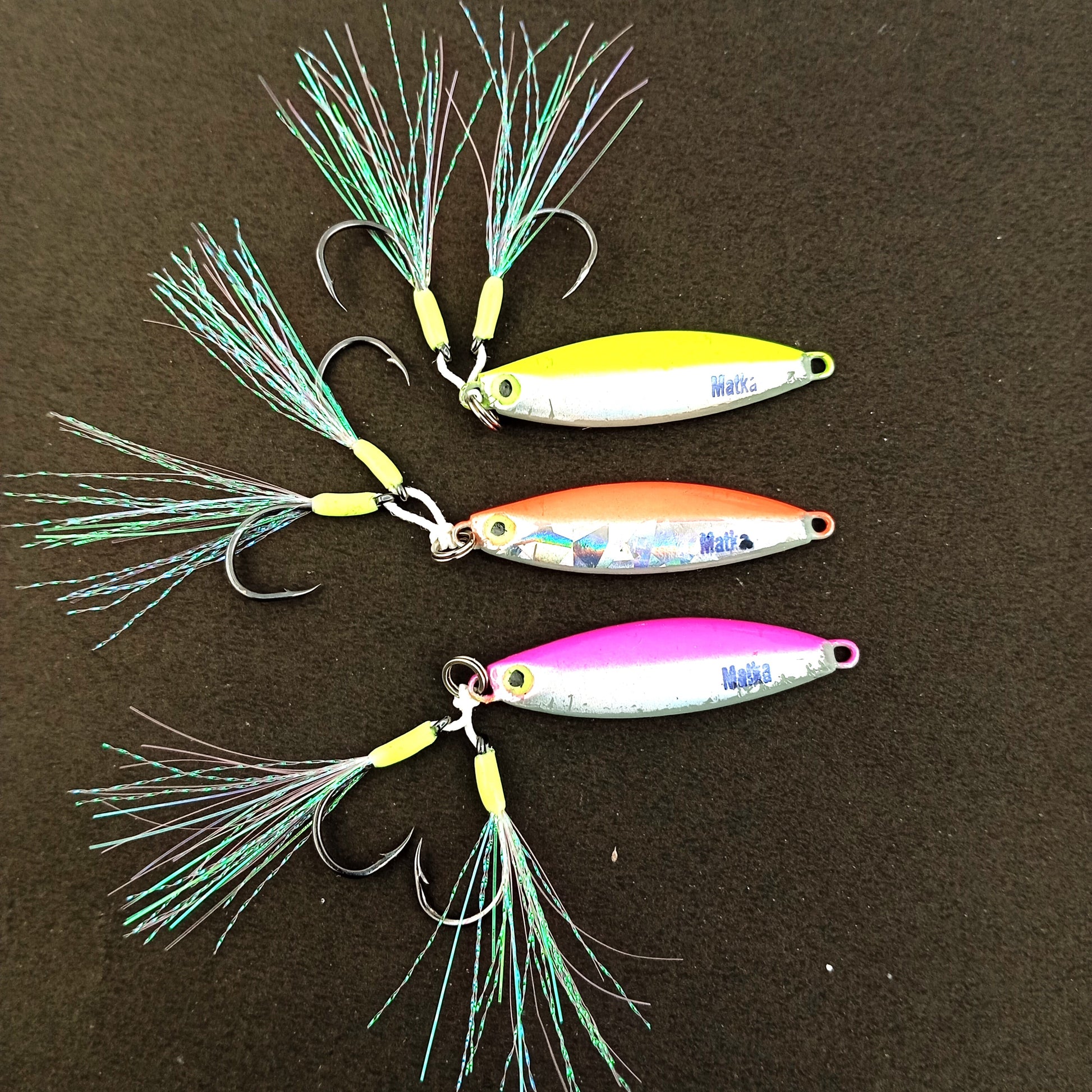 Matka Hand Made Jigs With Dual Glowing Assist Hooks Glowing Eye Design 20gms all Color Close Up Image