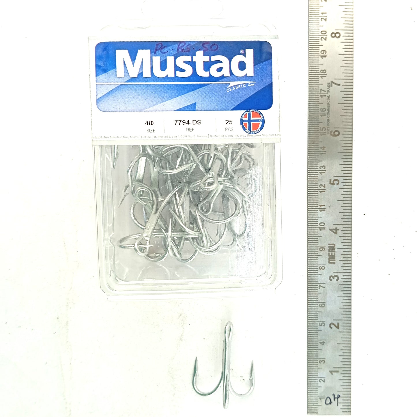 Mustad_Treble_Hooks_Size_4-0