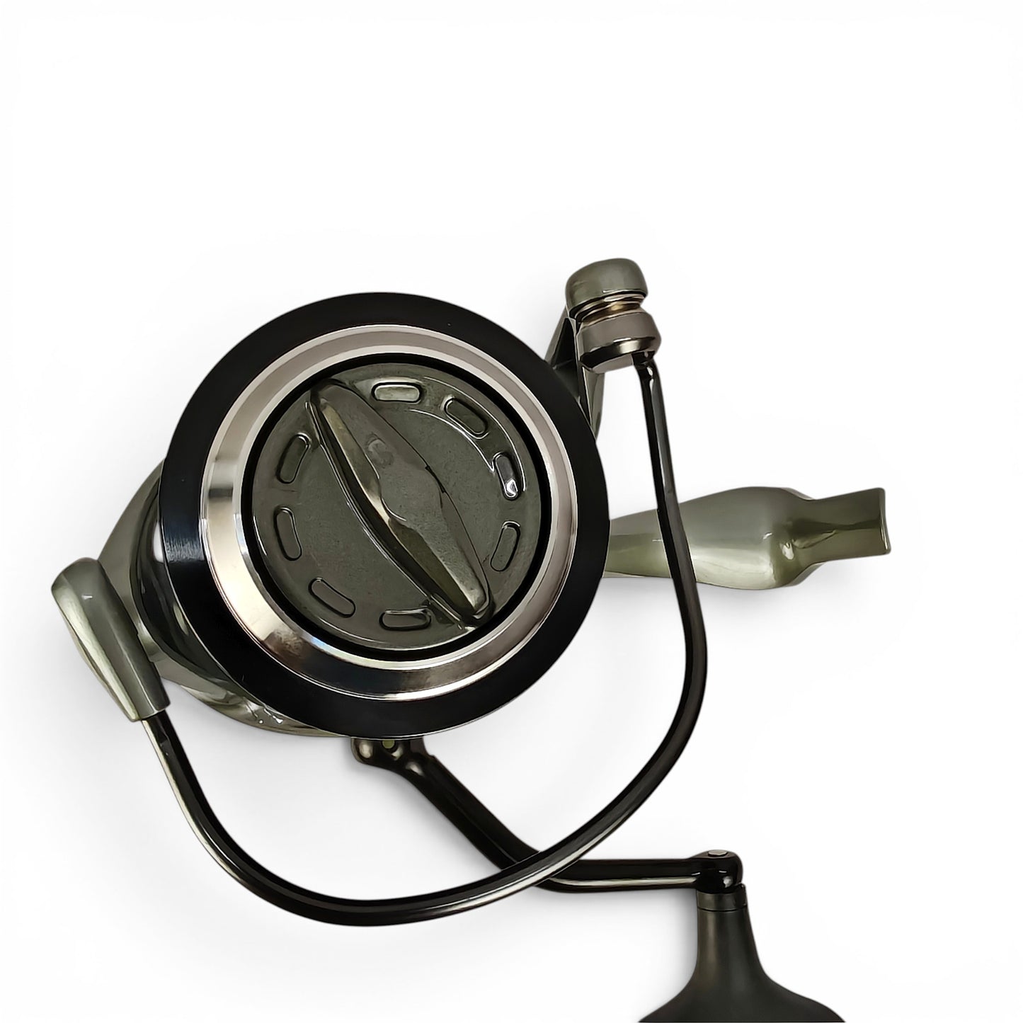 Okuma Tomcat TMC-8000 Spinning Fishing Reel