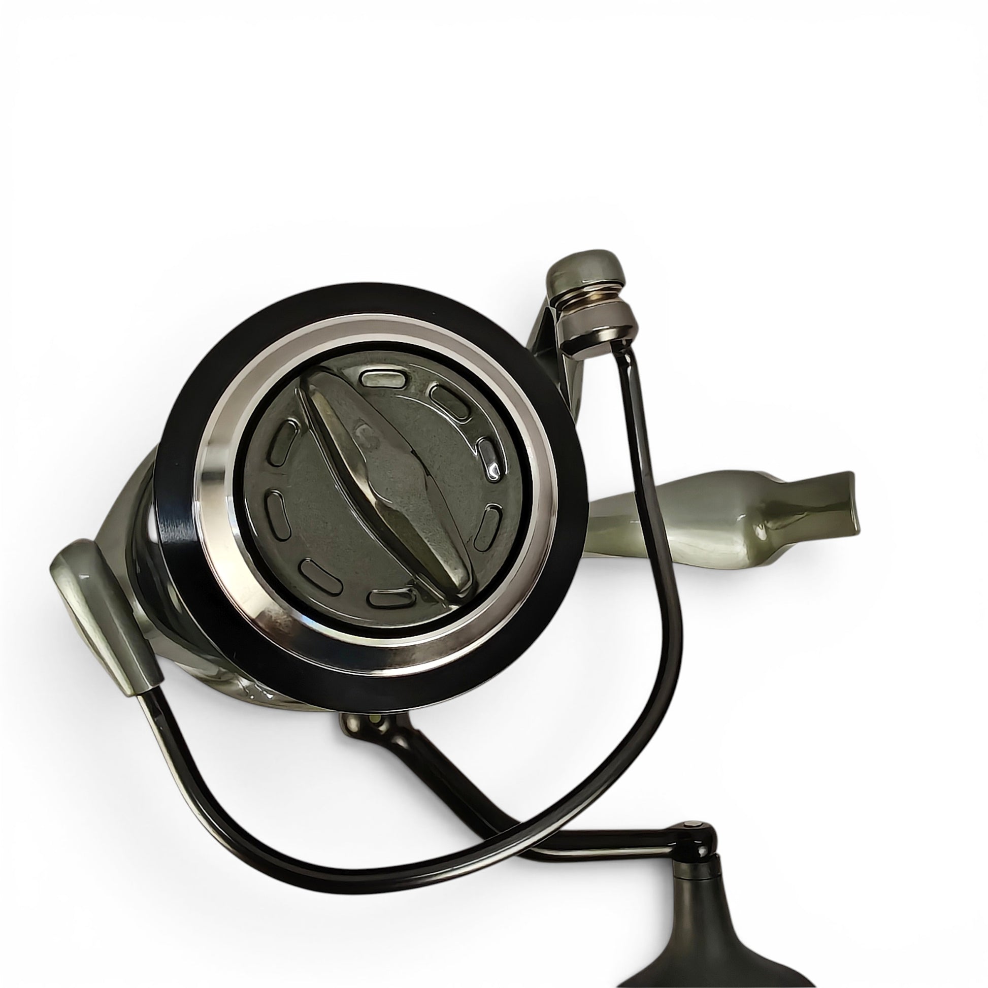 Okuma Tomcat TMC-8000 Spinning Fishing Reel